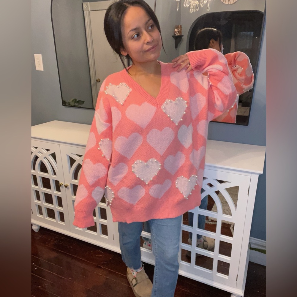 HEART PEARL SIDE SLIT LOOSE FIT V NECK SWEATER - Picture 4 of 8